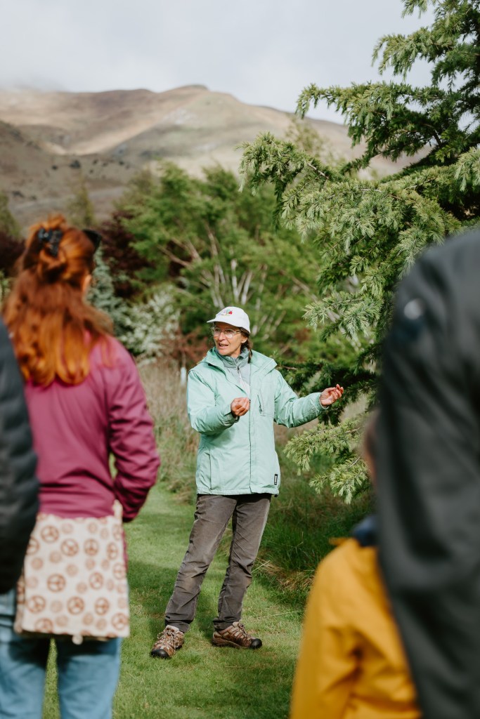 Deanna Gerlach-photography
Florence Micoud guiding a Garden Tour during the WAO festival Wanaka 2024 